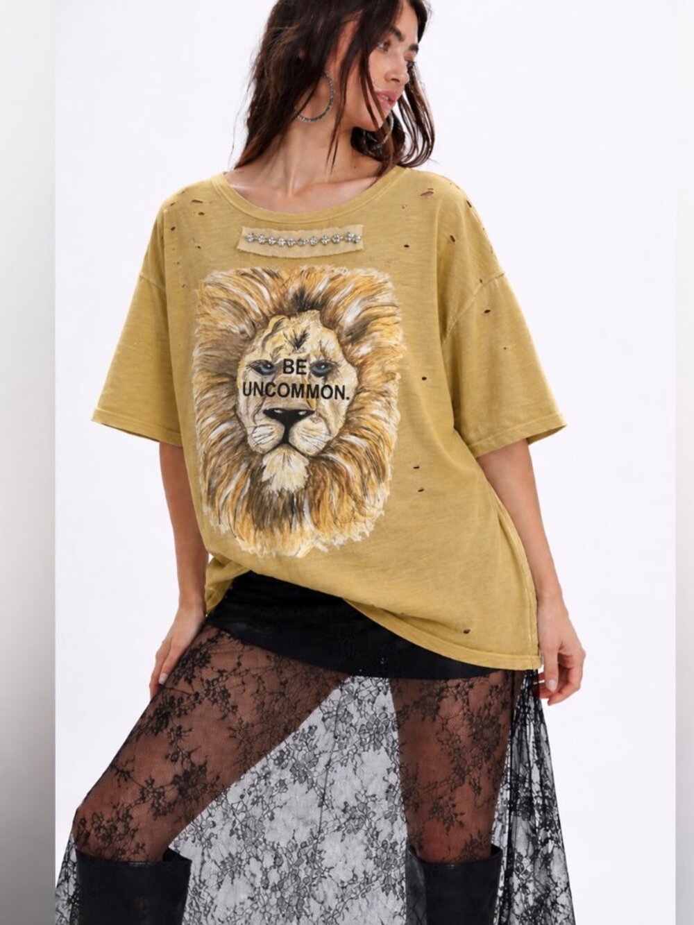 A RARE BIRD BE UNCOMMON LION TEE